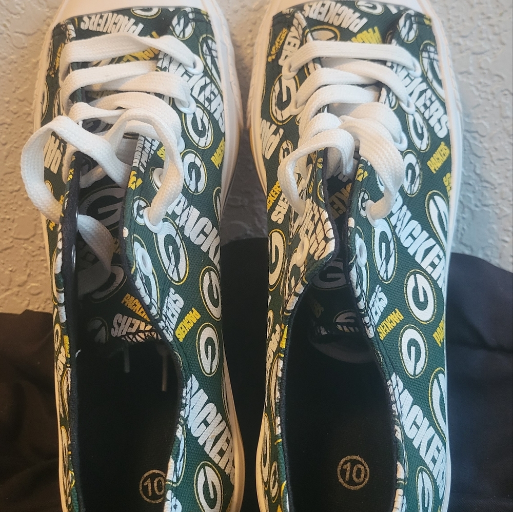 GREEN BAY PACKERS SHOES!!!